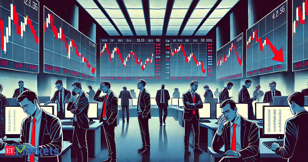 Foreign capital outflow India: FPIs most bearish on D-Street in 2 years as US tariffs, weak rupee darken outlook
