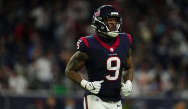 Texans TE Brevin Jordan in tears after suffering leg injury