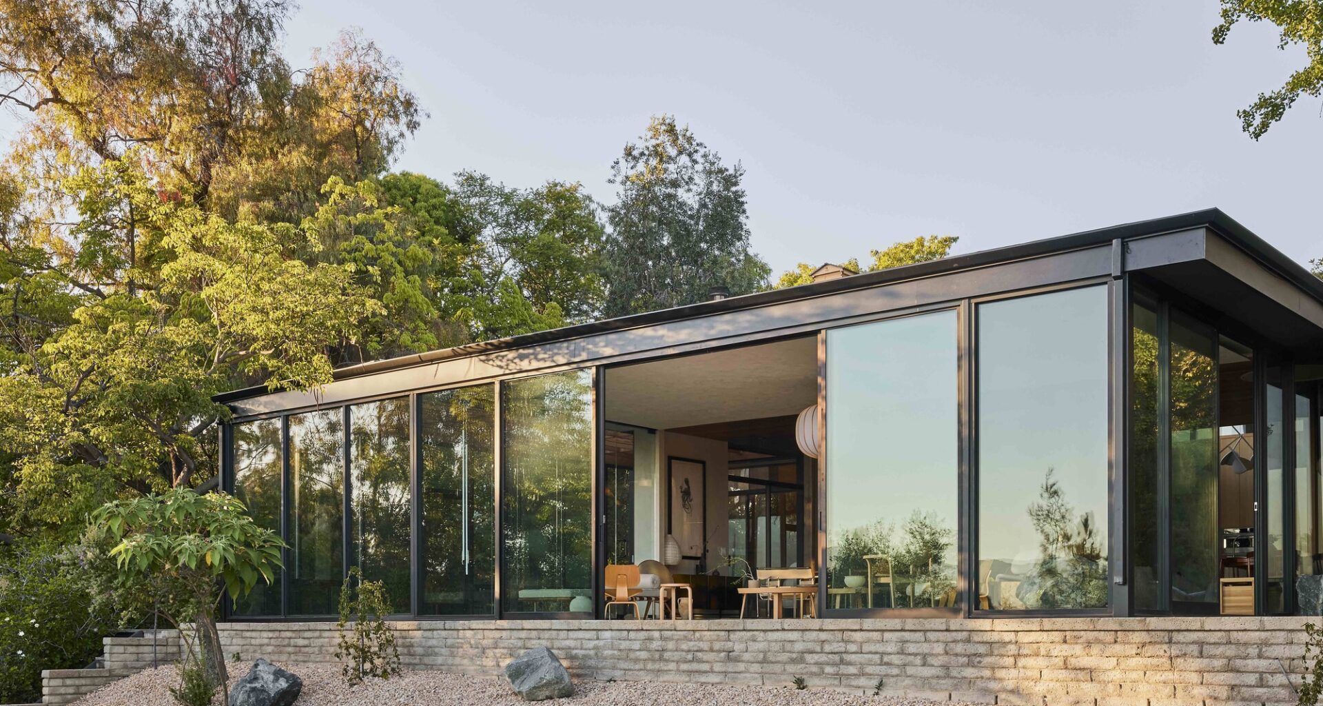Glass Ridge House / OWIU Design