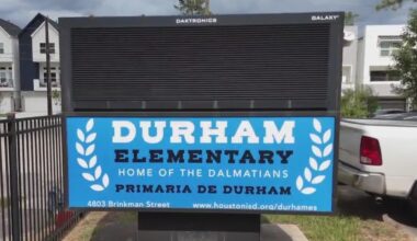 Parents at Houston school slam last-minute HISD curriculum changes