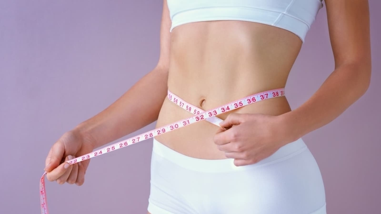 Fitness coach shares 5 ChatGPT prompts to make your fat loss journey easier: 'Help me find a healthy calorie deficit' | Health