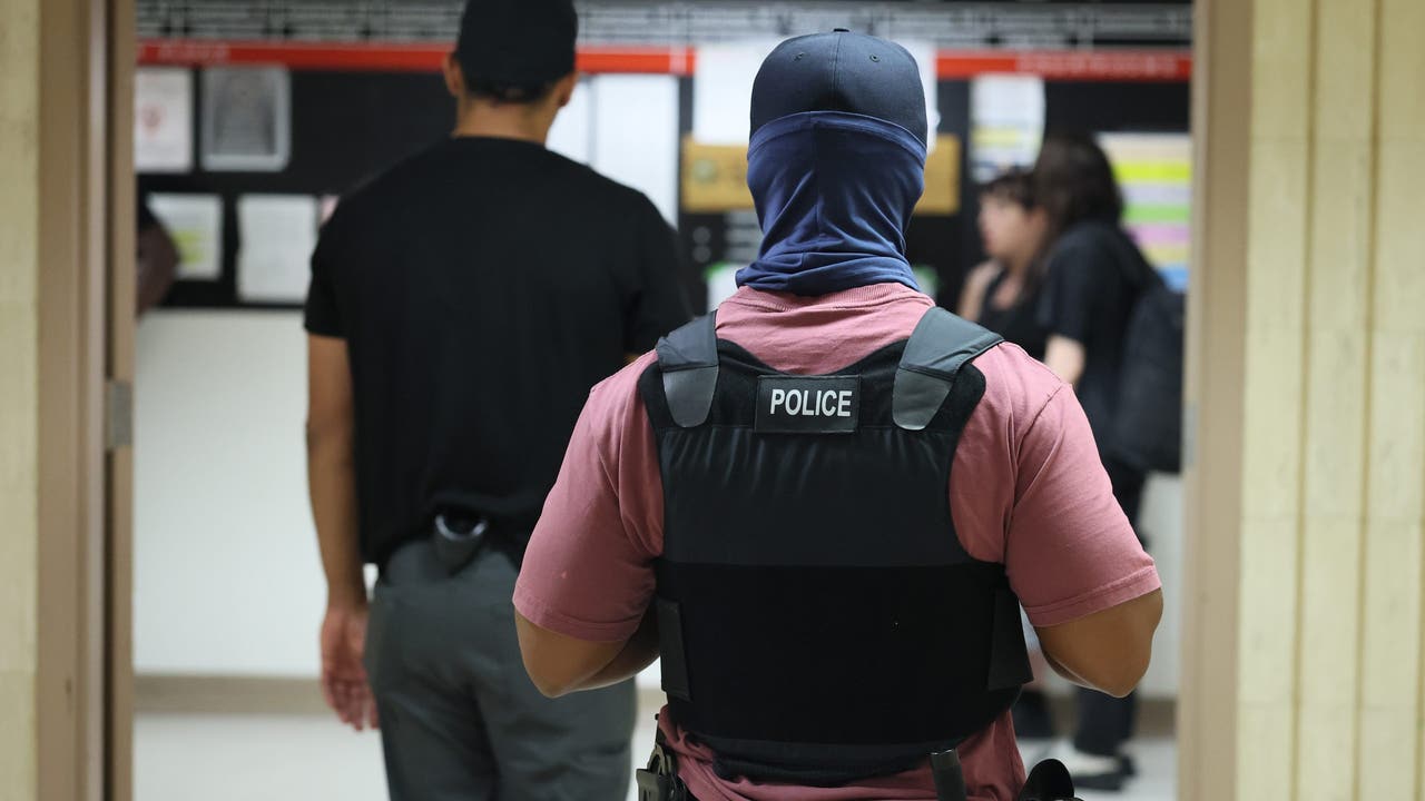 26 Federal Plaza evacuated, white powder sent to ICE NY field office floor: FDNY