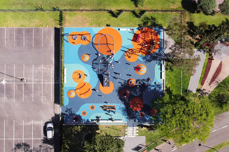 Evolving Urban Playgrounds: 5 Design Strategies and 31 Projects Around the Globe - Image 6 of 39