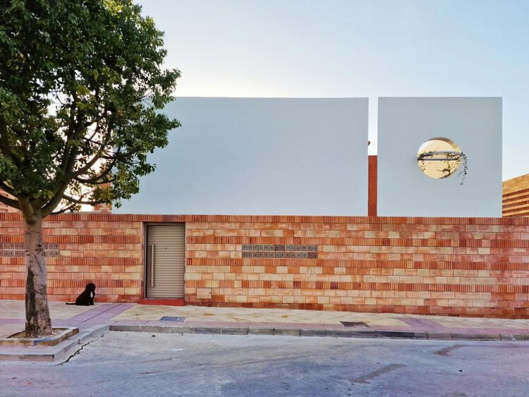 Redefining and Sustaining Architectural Aesthetics with Inspirational Finishes - Image 12 of 13
