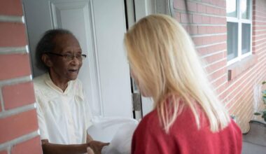 Finance Committee cuts $1.7M from Mayor Deegan’s proposed Meals on Wheels funding – 104.5 WOKV
