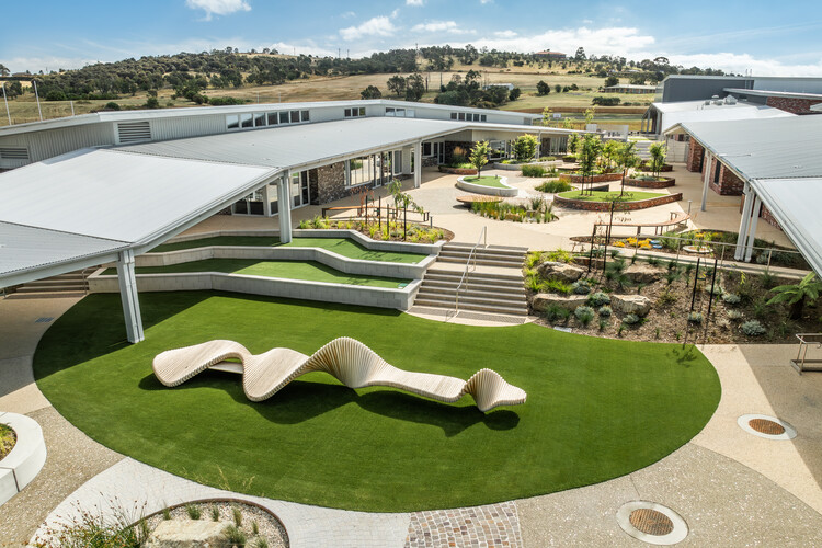 Brighton High School / JAWSARCHITECTS - Exterior Photography, Garden, Courtyard