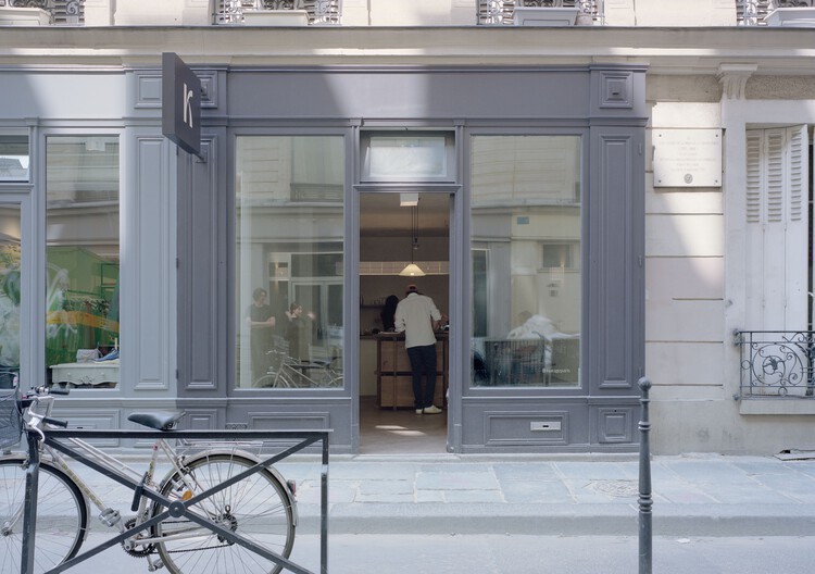 KURA-GE Coffee Shop / Moyésoa + Rémy Aznar - Image 2 of 11