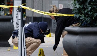3 killed, 8 injured in shooting at New York City restaurant