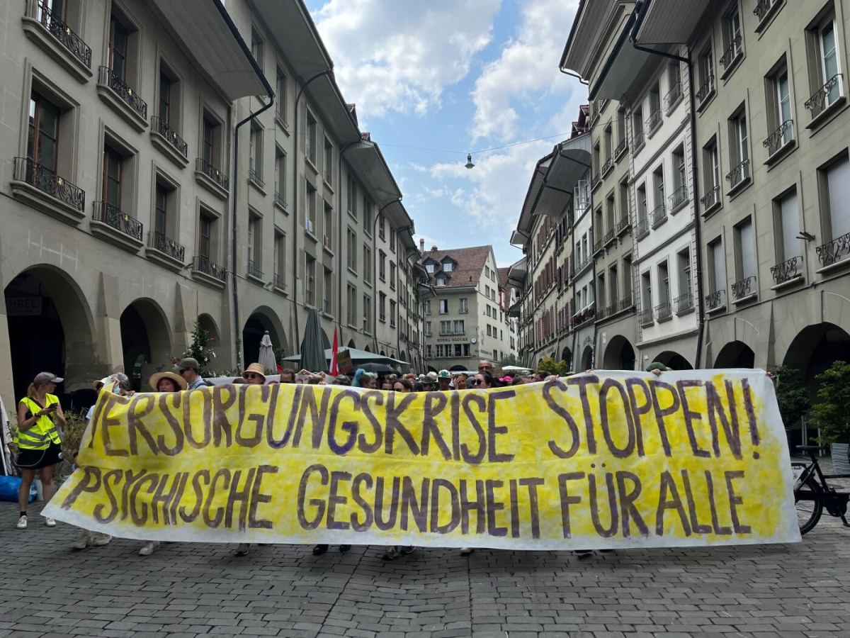 Demonstrators in Swiss capital demand better access to mental health care