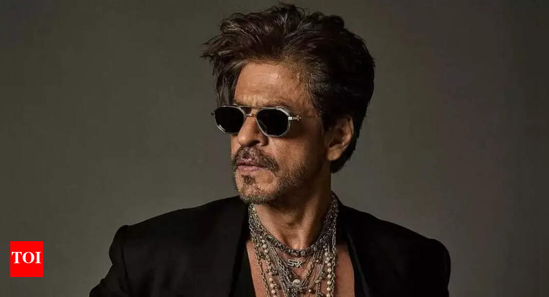 Shah Rukh Khan gives a befitting reply to fan asking, ‘Bhai ab umar ho gayi, retirement le lo’: ‘Bhai, tere sawaalon ka bachpana jab chala jaaye...’ | Hindi Movie News