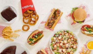 Chicago hot-dog king Portillo's to open in north Fort Worth