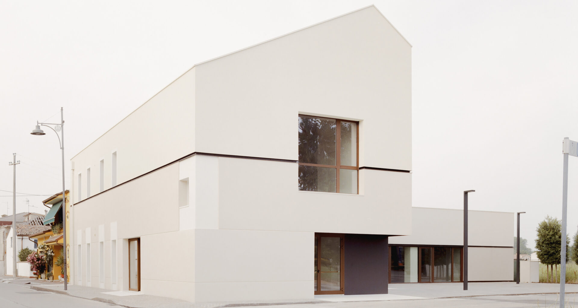 Civic Center / Archiplanstudio | ArchDaily