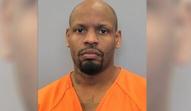 Texas man with 5-year prison sentence mistakenly released from Houston jail, manhunt underway