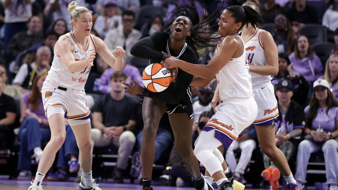 Kahleah Copper scores 25 points as Mercury come from behind to beat Valkyries 98-91