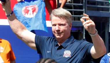 Phil Simms back with NBC Sports for some college football games