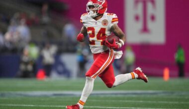 49ers trade for Chiefs' Skyy Moore as wide receiver troubles mount