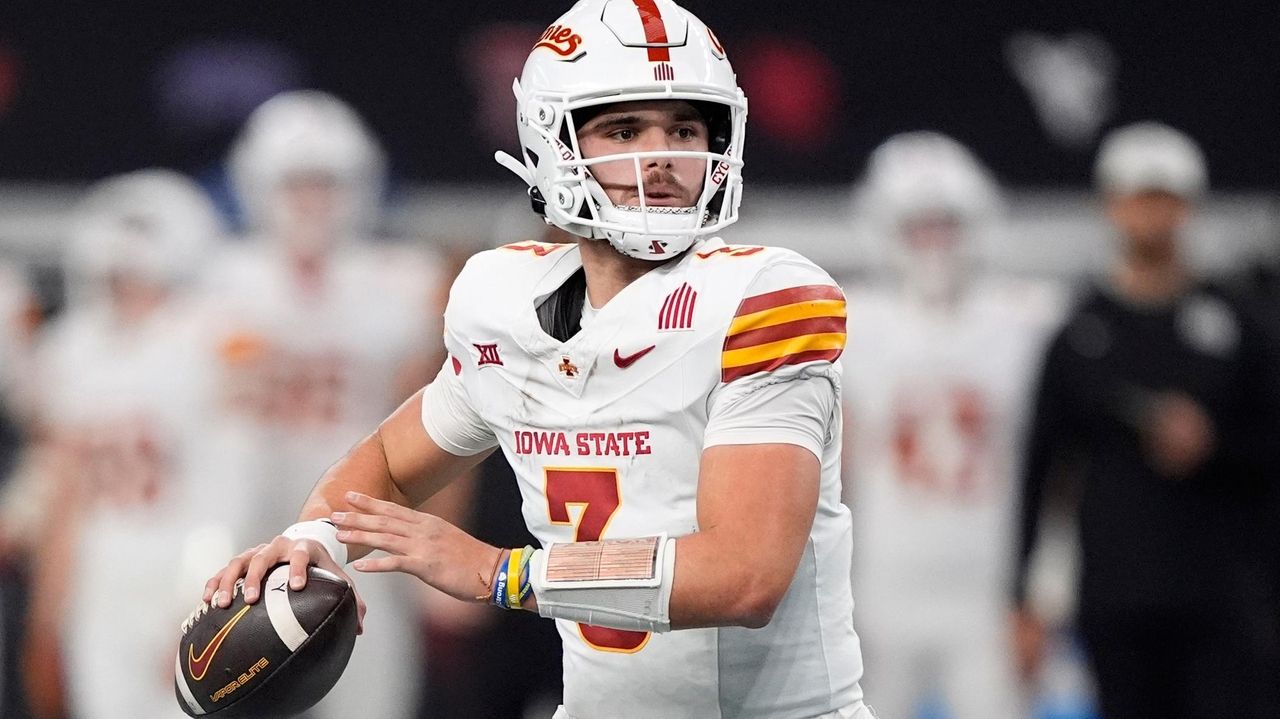 No. 22 Iowa St and No. 17 Kansas State take their Big 12 rivalry to Dublin for opener