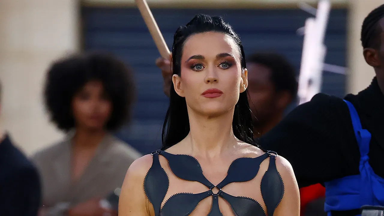 Katy Perry prepares to take the stand in court battle over $15M mansion