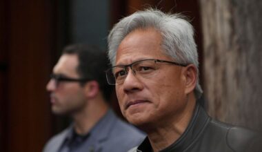 Here’s How Much Wealthier World’s 10 Richest Became After Powell Signaled Rate Cuts