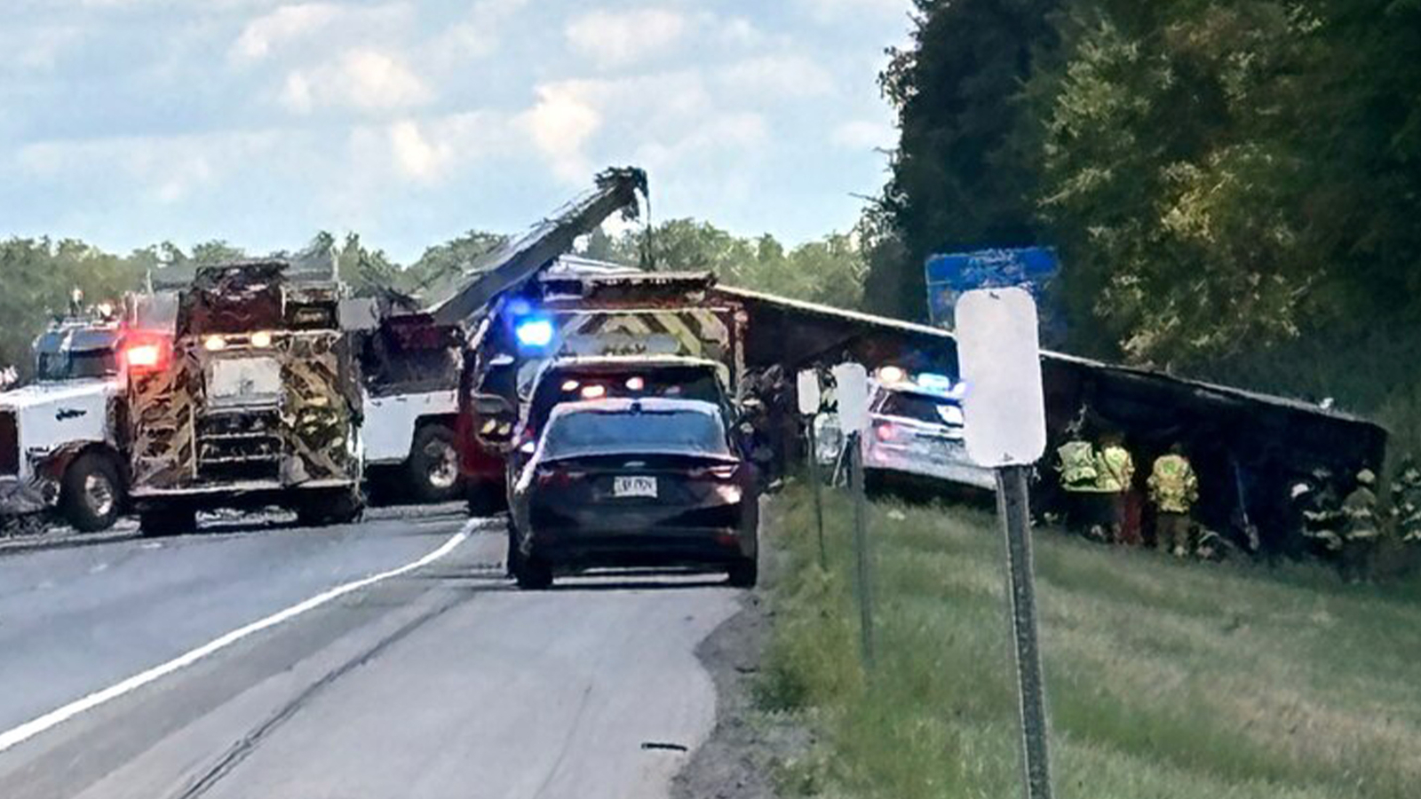 5 people killed in deadly tour bus crash in Upstate New York identified by state police, including NJ natives