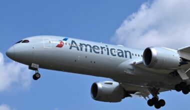 American Airlines flight in Philadelphia makes emergency landing at Washington Dulles International Airport