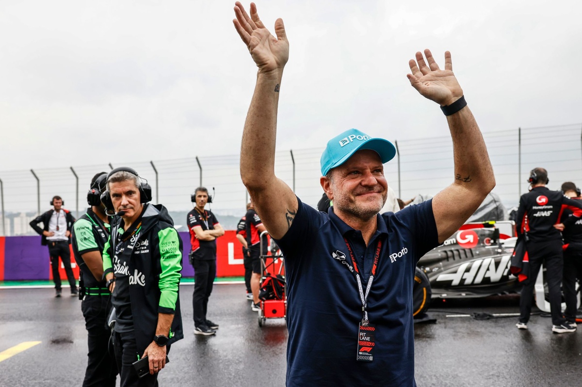 Rubens Barrichello wins NASCAR Brazil championship at first attempt aged 52