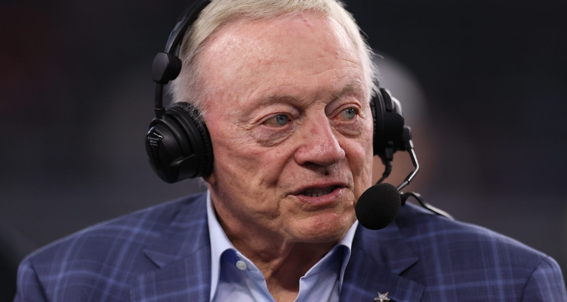 Dallas Cut Ties Former Touted QB Amid Quarterback Announcement