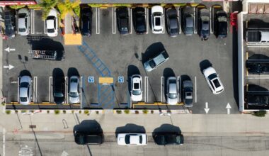 LA takes first step toward getting rid of parking requirements in new housing