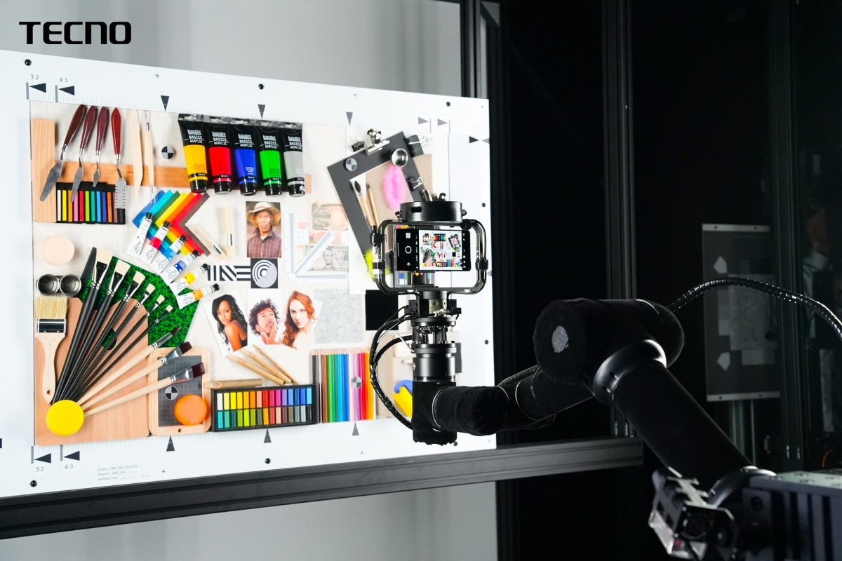 Robotic Arm demonstrating automated testing in Tecno DXOMARK Joint Imaging Laboratory