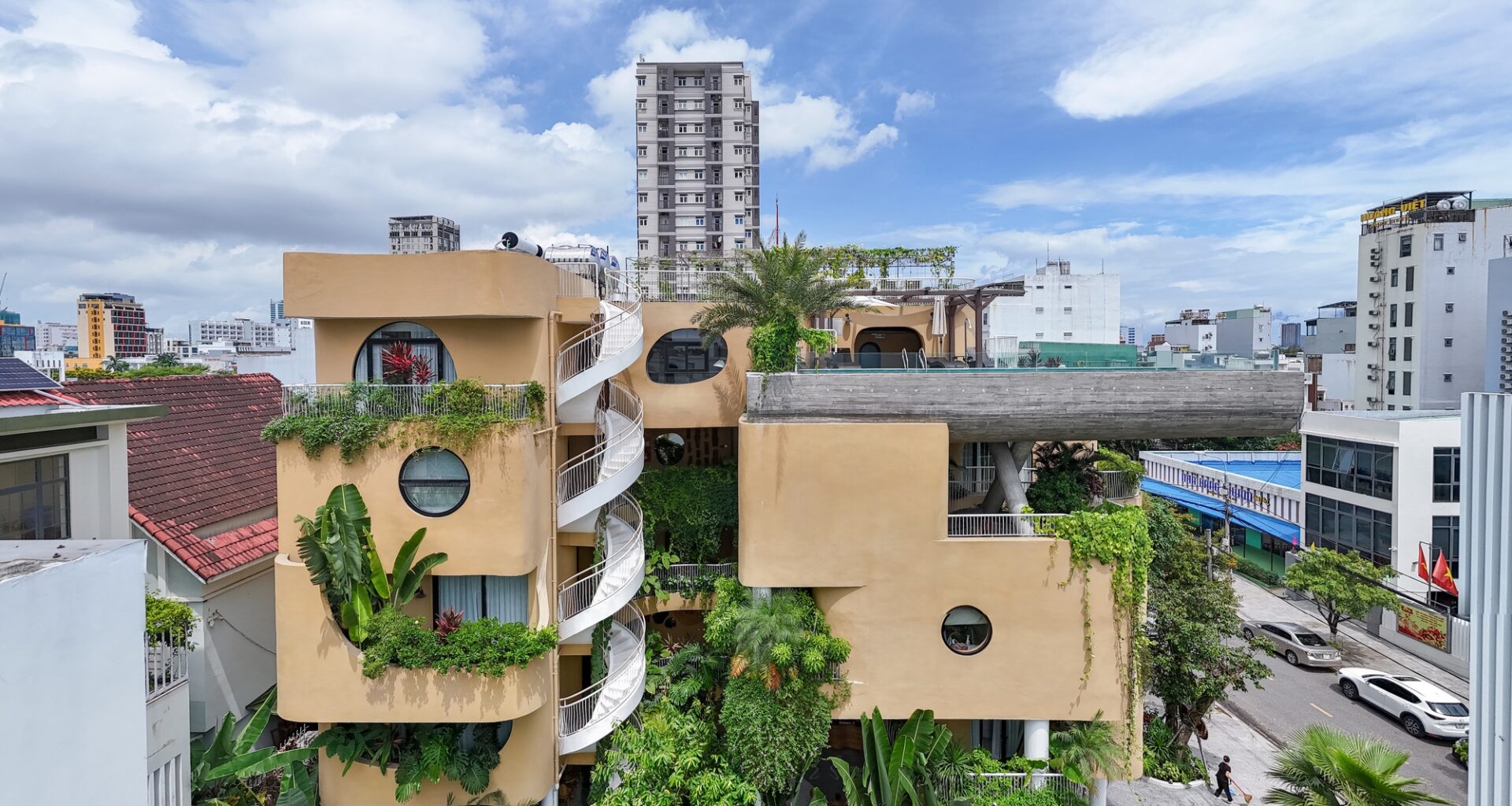 Saha Casa Boutique / Ho Khue Architects