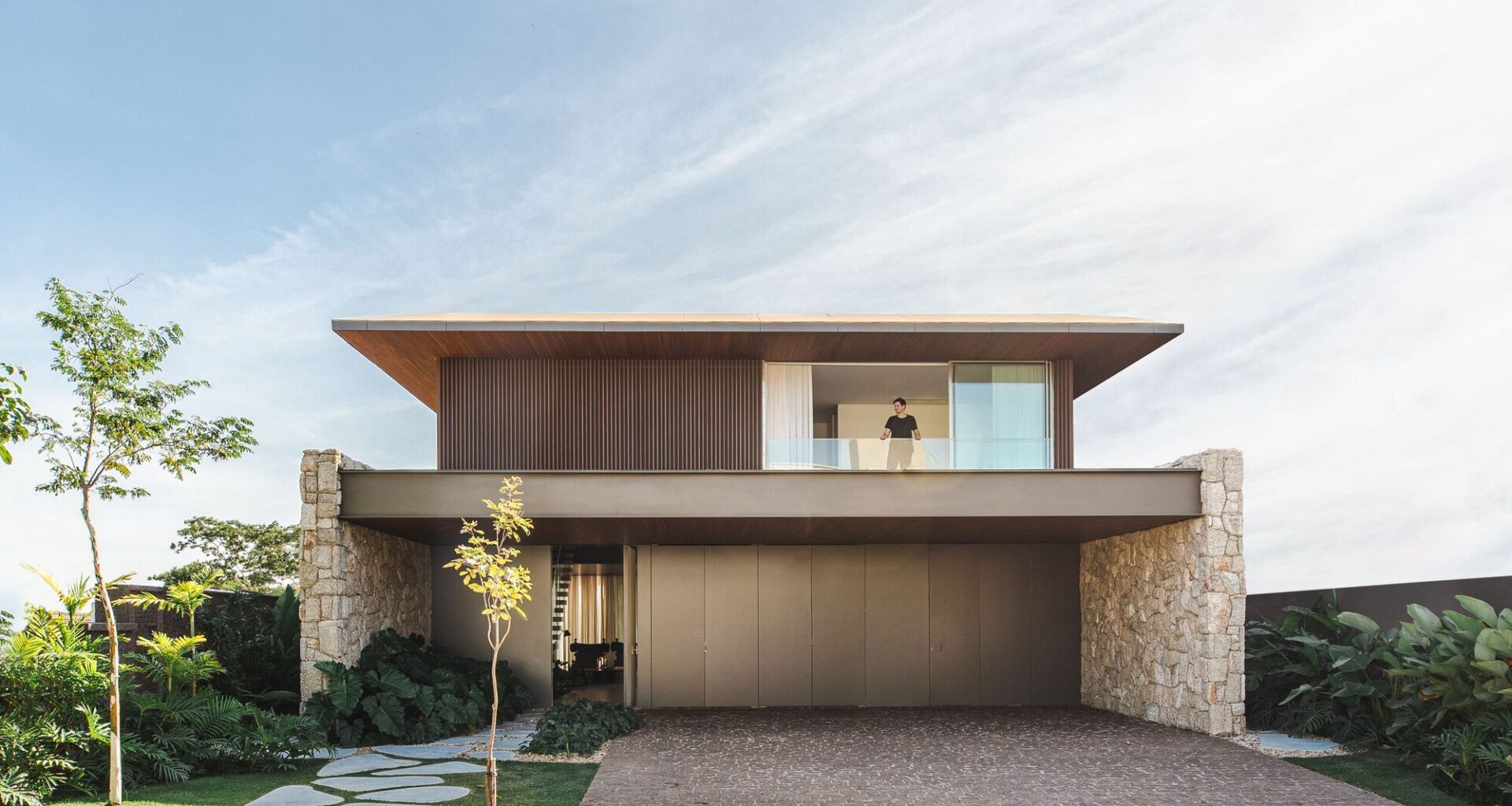 JF Residence / KG Studio + Associates
