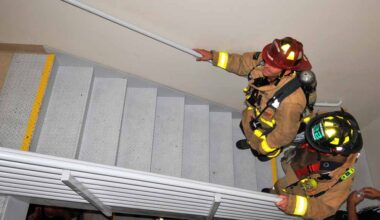 1,000 volunteers climb 110 flights of stairs for 9/11 Memorial Climb