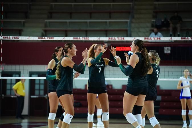 Novak Leads JU To Dominant Win Over Bulldogs