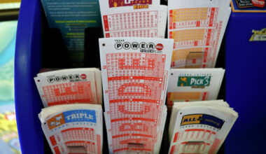 When is the next Powerball drawing? Jackpot prize climbs to $1 billion