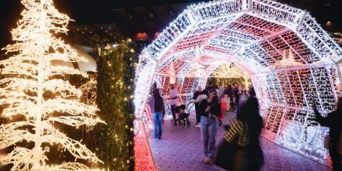 Coca-Cola brings back Christmas light show to San Antonio