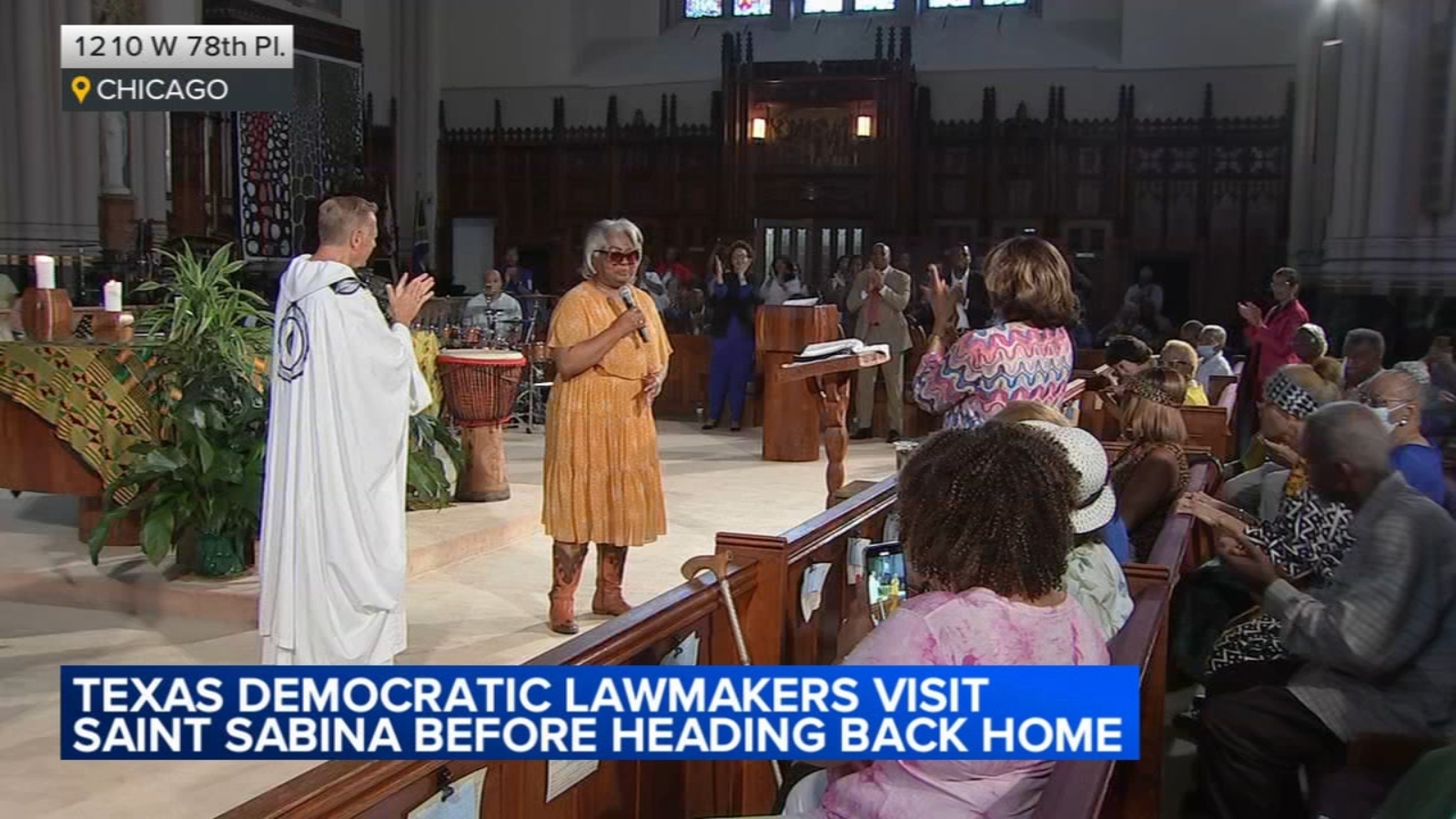 Texas Democrats in Illinois fly home from Chicago's O'Hare Airport