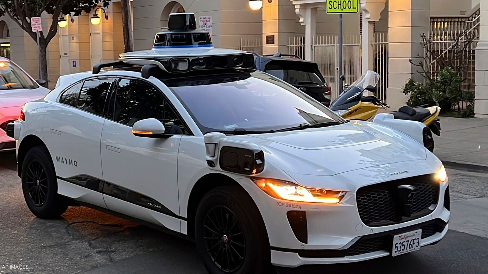 Waymo to begin testing self driving cars in Manhattan and Downtown Brooklyn, Mayor Adams and NYC DOT announce approval