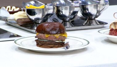 Chicago chef serves up 'Proper Burger' ahead of Labor Day weekend