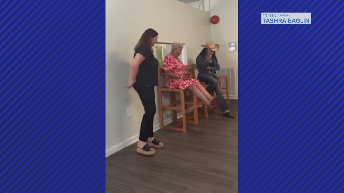 Houston apartment meeting interrupted by rat as residents demand solutions