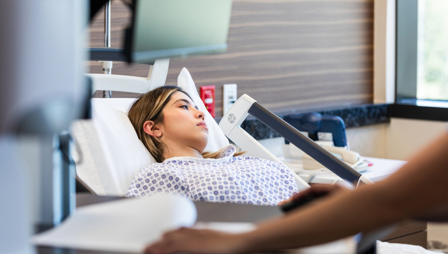 Hospital patients with opioid use disorder do better when they receive medication-based treatment.