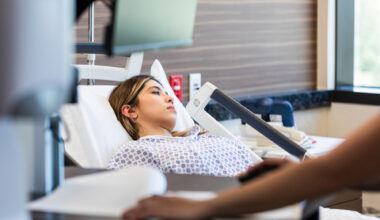 Hospital patients with opioid use disorder do better when they receive medication-based treatment.