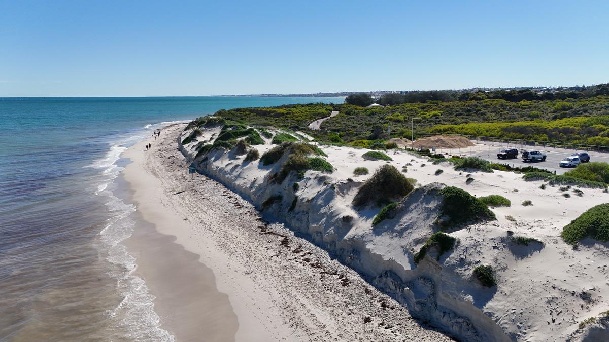 Hillarys Dog Beach closed indefinitely after wild weather exposes dangerous debris, asbestos