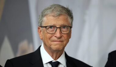 5 Money Lessons From Some of Bill Gates’ Favorite Books