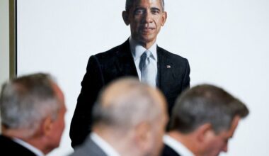 Trump moves Obama, Bush portraits to hidden stairwell