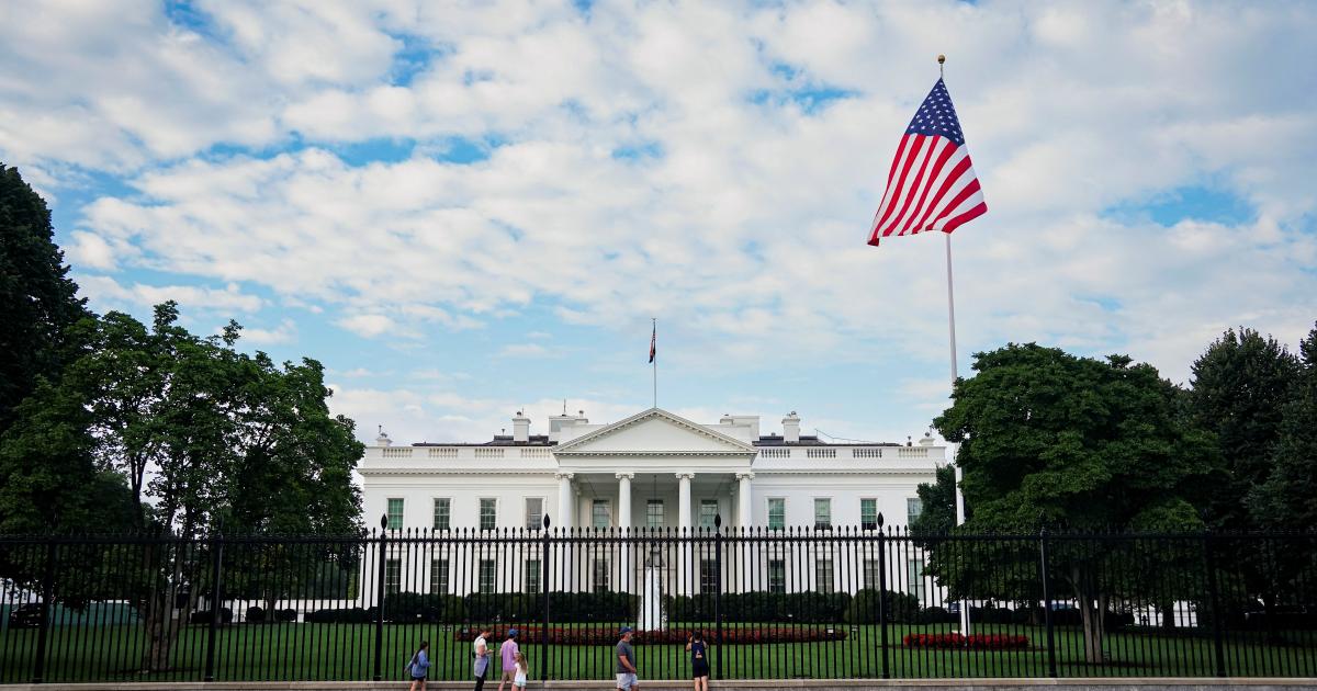 White House Empties Office for U.S. Pandemic Policy: The Gaps Left Behind