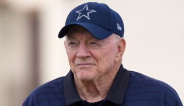 Cowboys owner Jerry Jones reveals decade-long battle with Stage 4 cancer diagnosis