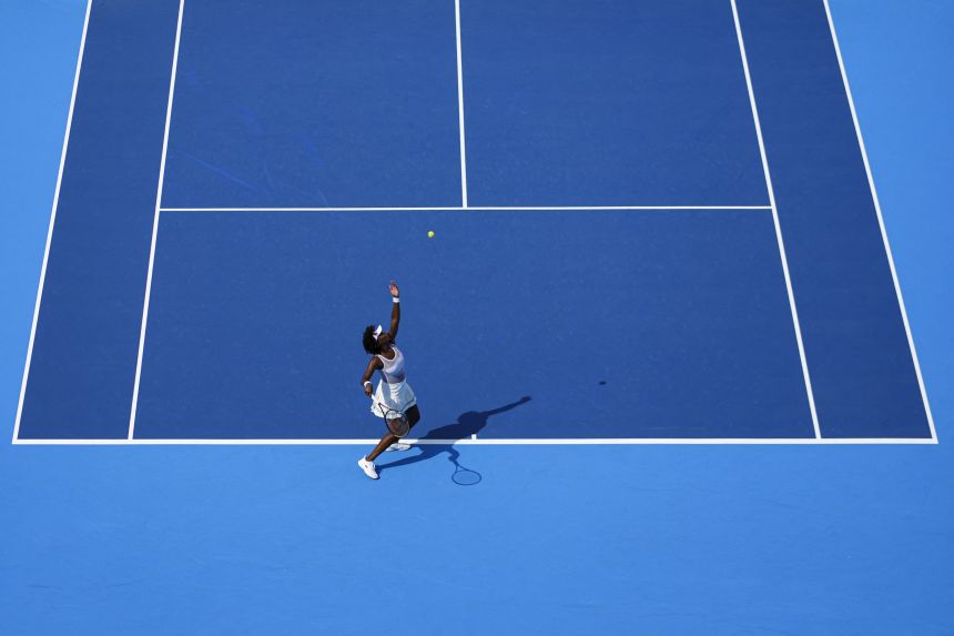 Venus Williams serves against Jessica Bouzas Maneiro during the 2025 Cincinnati Open at the Lindner Family Tennis Center.