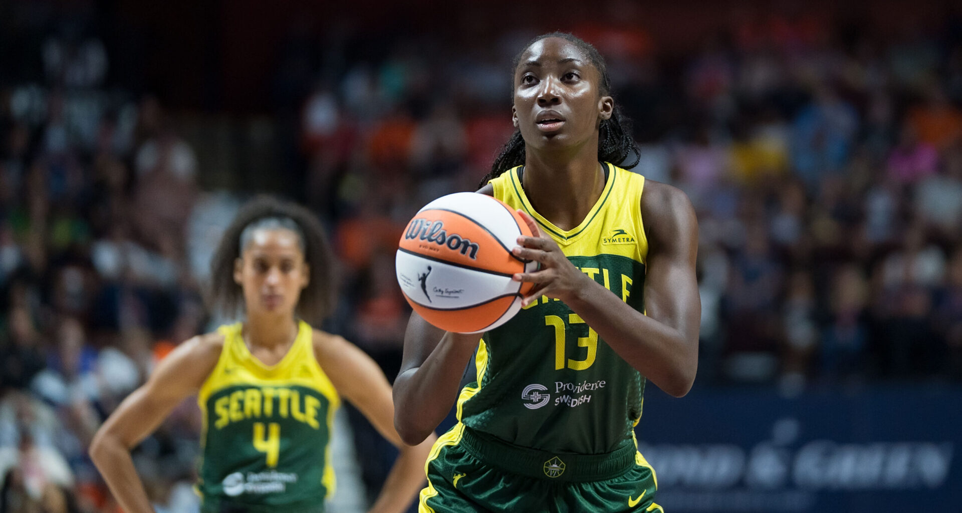 Ezi Magbegor finds her offensive flow while remaining the anchor of Seattle's defense