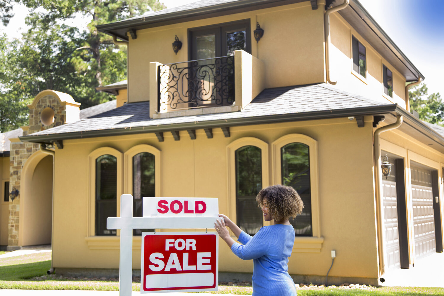 Local experts say the Scottsdale real estate market is finally typing in favor of buyers.