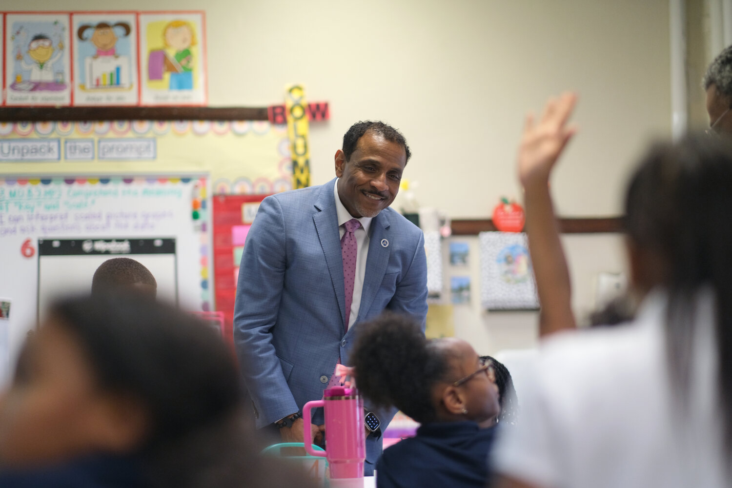 Philadelphia School District Superintendent Tony B.Watlington Sr. visited Chestnut Hill’s Jenks Academy for the Arts and Sciences on the first day of school.
